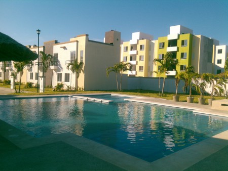 Alberca, Chapoteadero y Asoleaderos Humedos y Secos
